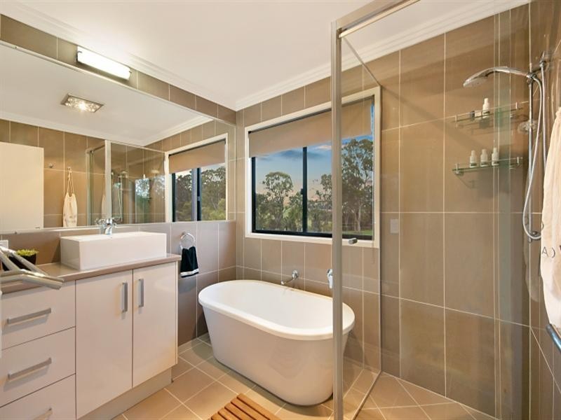 9 Grand View Drive, Ocean View QLD 4521