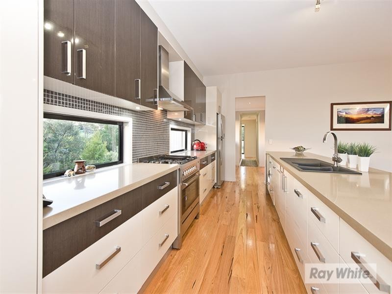 9 GRAND VIEW Drive, Ocean View QLD 4521
