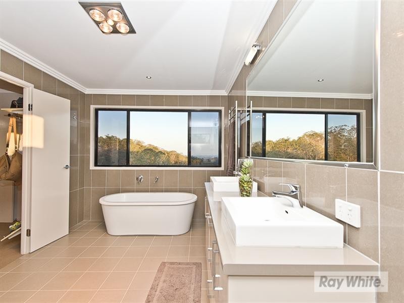 9 GRAND VIEW Drive, Ocean View QLD 4521