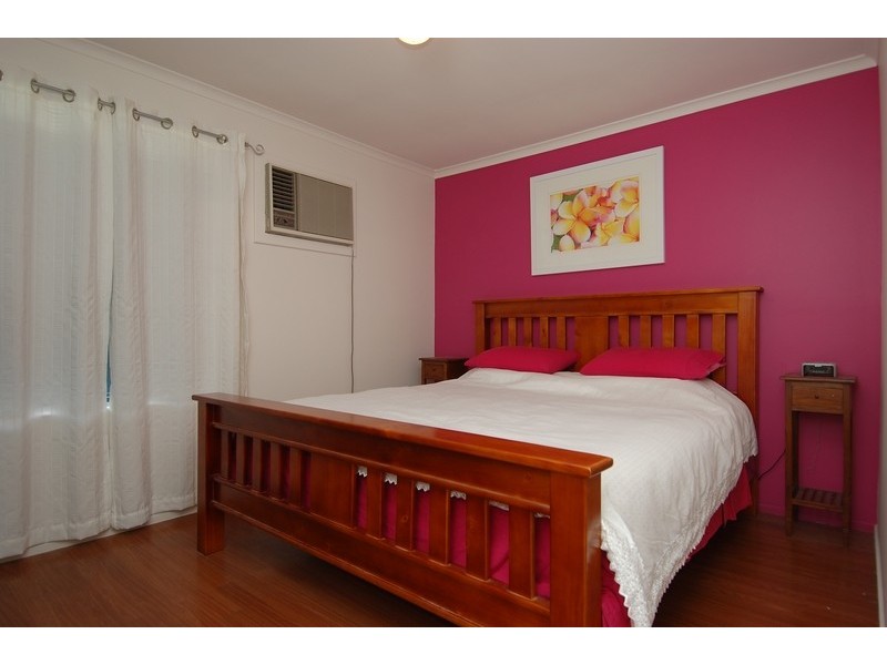 2 Alderman Avenue, Pennington SA 5013