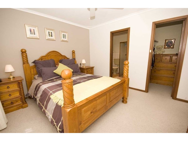 20 Bentley Avenue, Fulham Gardens SA 5024