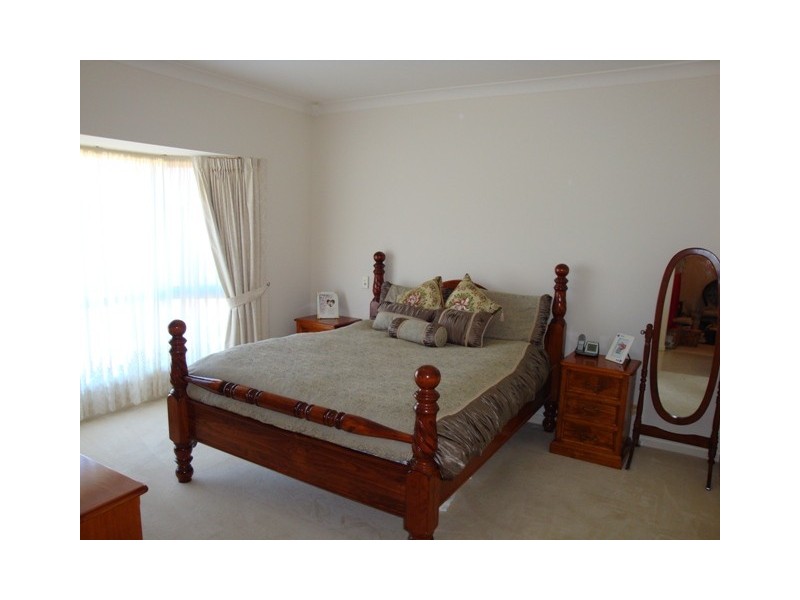 18 Saddle Crescent, Walkley Heights SA 5098
