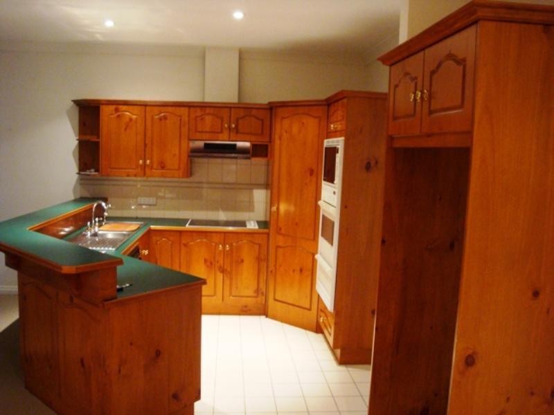 2 Eleventh Avenue, St Peters SA 5069