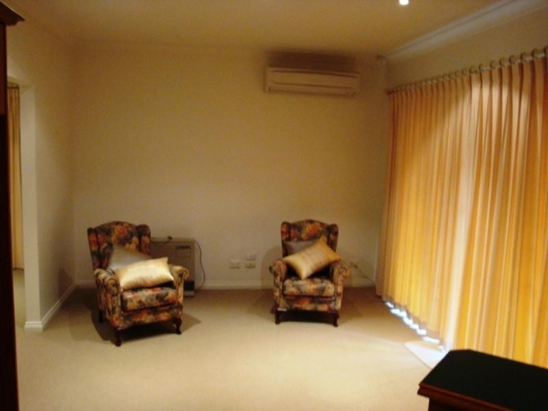 2 Eleventh Avenue, St Peters SA 5069