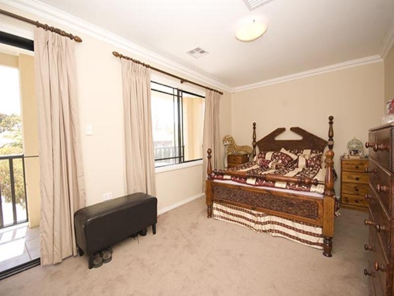 12 Maidos Grove, Valley View SA 5093