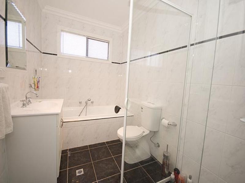 12 Maidos Grove, Valley View SA 5093