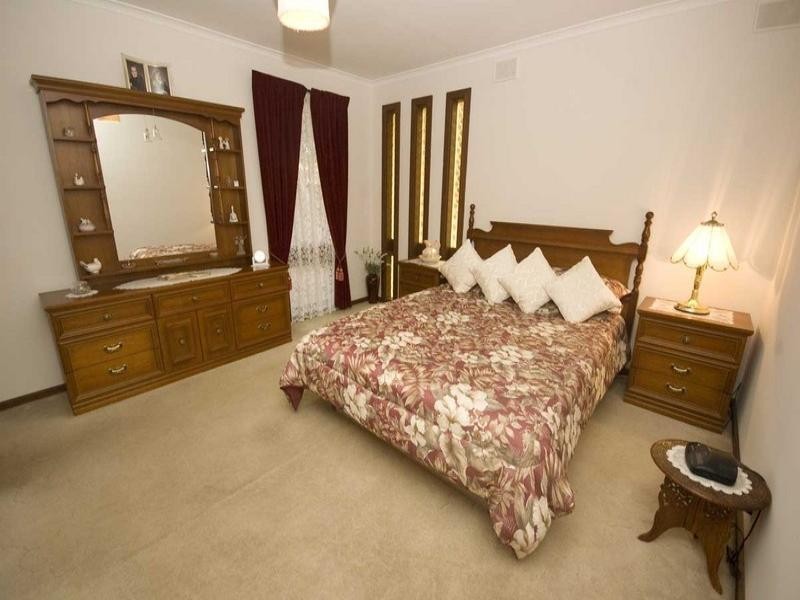 28 Harrow Road, Para Hills West SA 5096