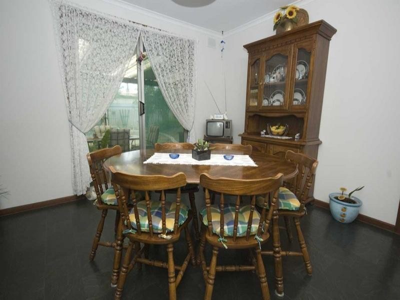 28 Harrow Road, Para Hills West SA 5096