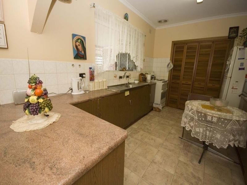 1 Burri Street, Ingle Farm SA 5098