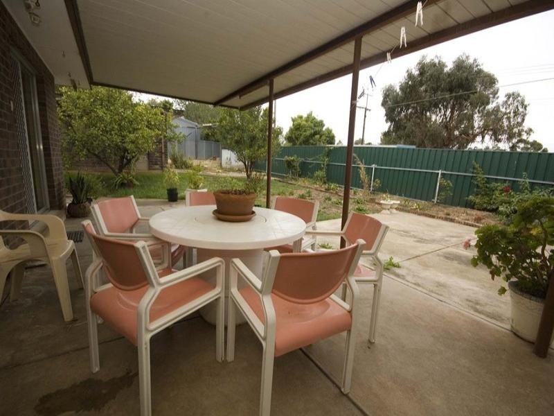 1 Burri Street, Ingle Farm SA 5098