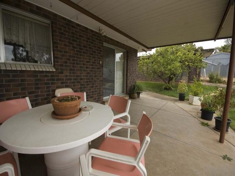 1 Burri Street, Ingle Farm SA 5098