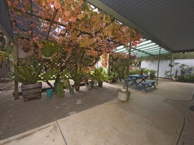 1 Summit Street, Surrey Downs SA 5126