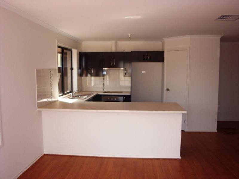 19 Yellowgum Drive, Athol Park SA 5012