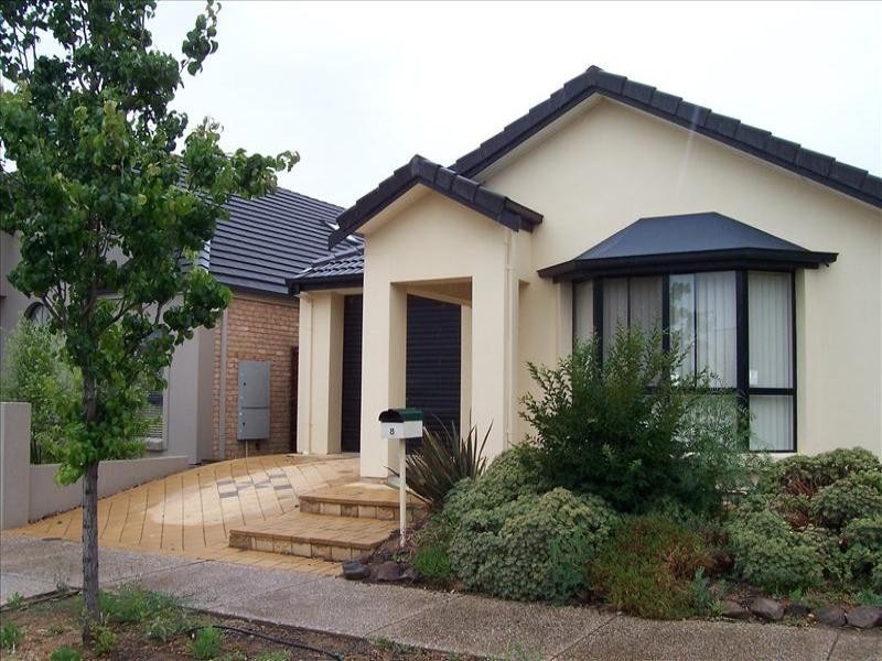 8 Plover Street, Mawson Lakes SA 5095