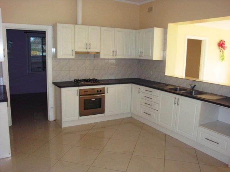 17 Murchison Street, Mansfield Park SA 5012