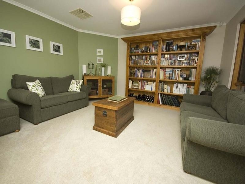 11 Whistler Grove, Flagstaff Hill SA 5159