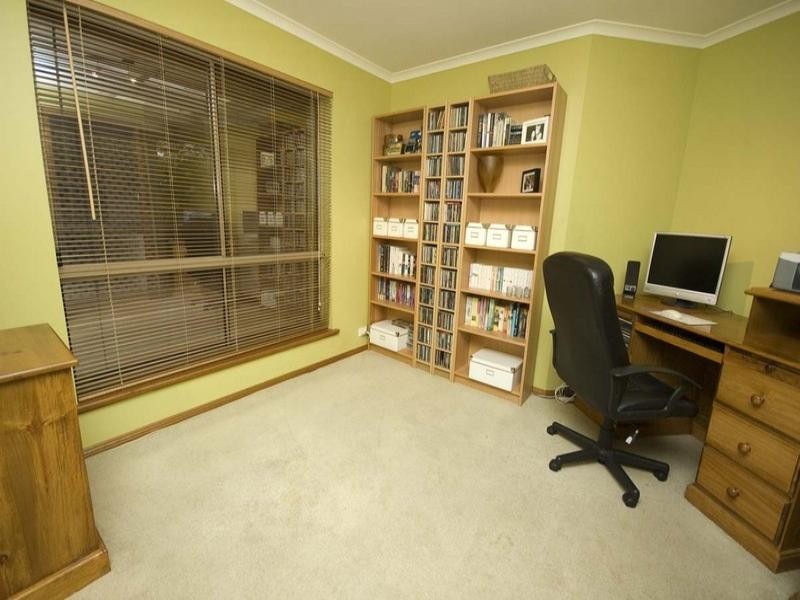 11 Whistler Grove, Flagstaff Hill SA 5159