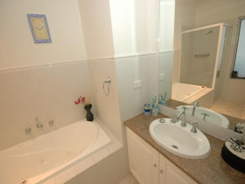 10 York Avenue East, Fulham Gardens SA 5024