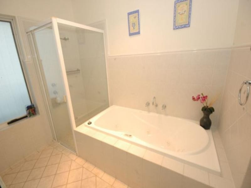 10 York Avenue East, Fulham Gardens SA 5024