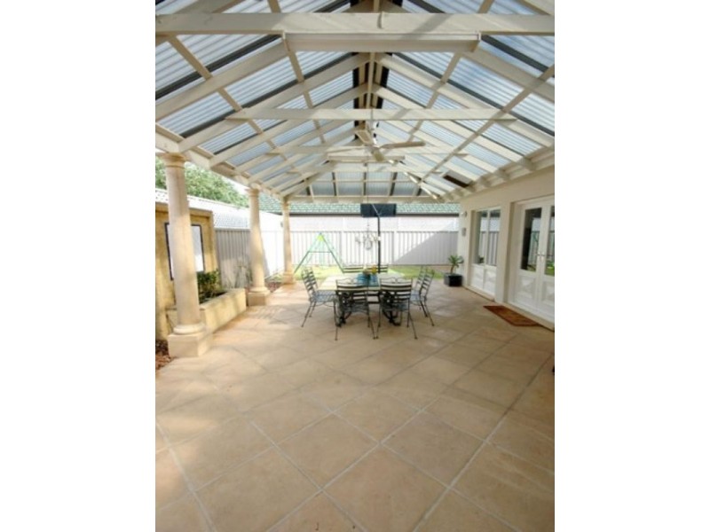 10 York Avenue East, Fulham Gardens SA 5024