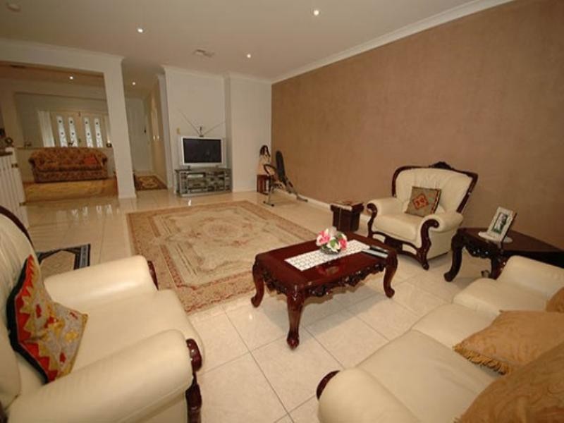 31 Reordan Drive, Greenwith SA 5125