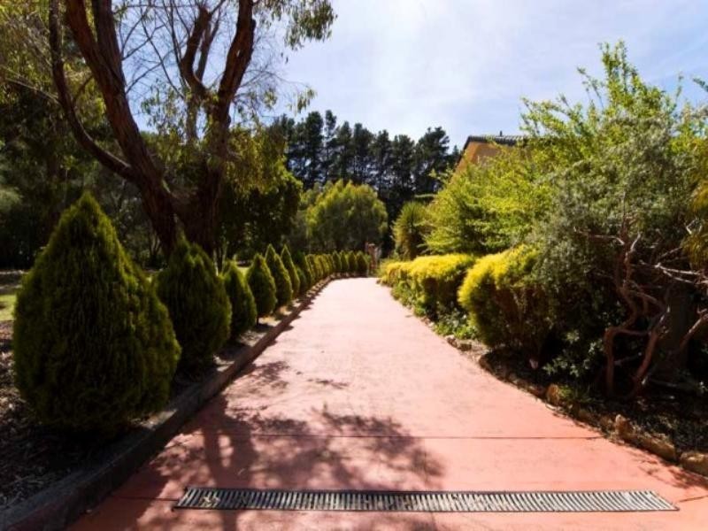 16 Hilltop Drive, Upper Sturt SA 5156