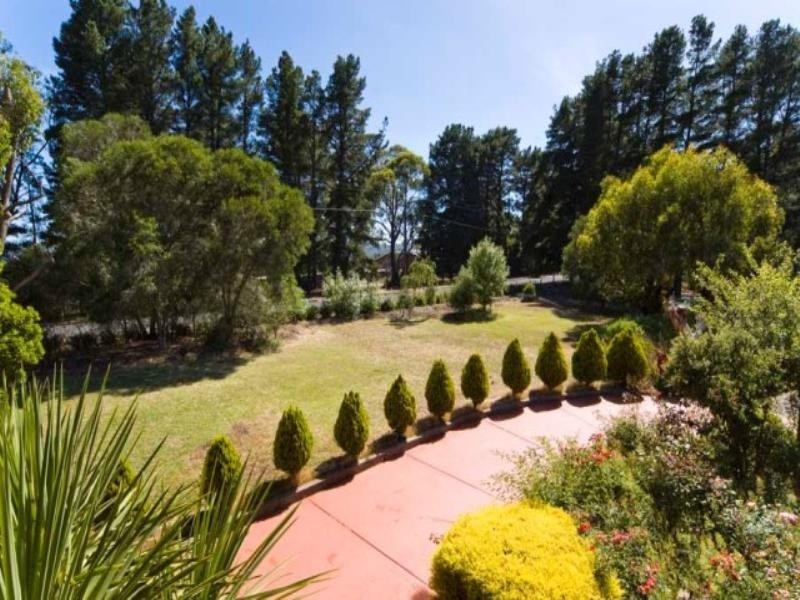 16 Hilltop Drive, Upper Sturt SA 5156