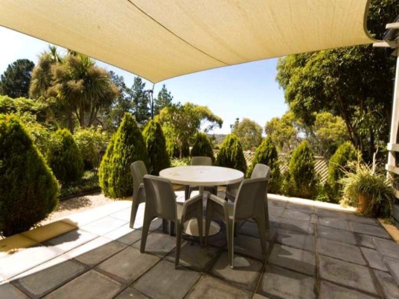 16 Hilltop Drive, Upper Sturt SA 5156