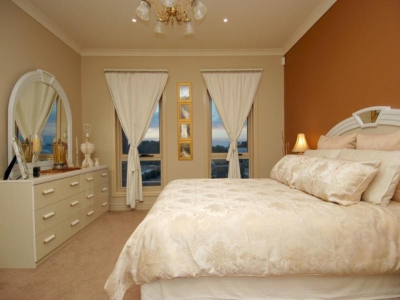 8 Riviera Road, Sellicks Beach SA 5174