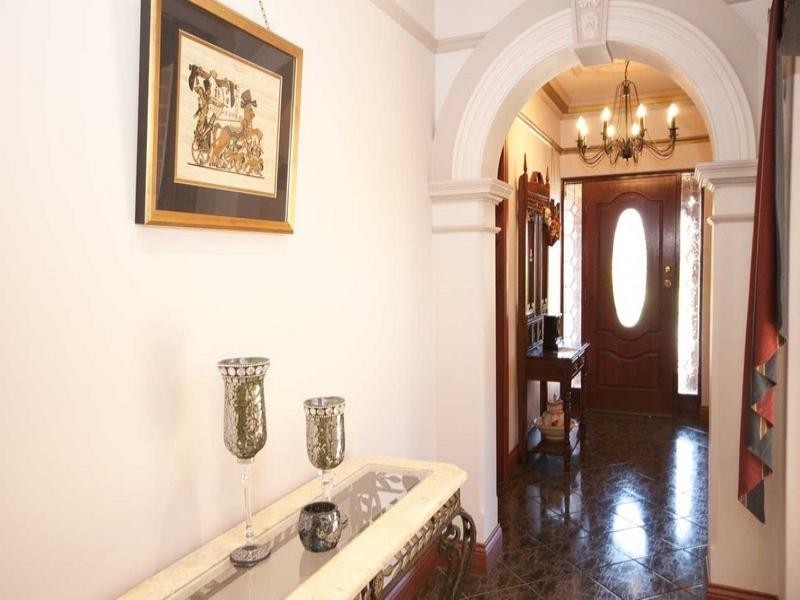 2 Wychwood Court, Findon SA 5023