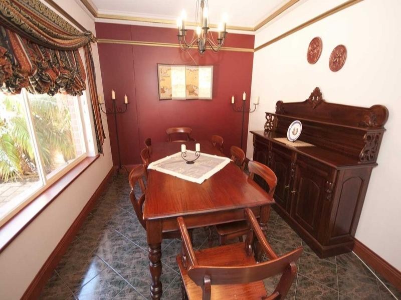 2 Wychwood Court, Findon SA 5023