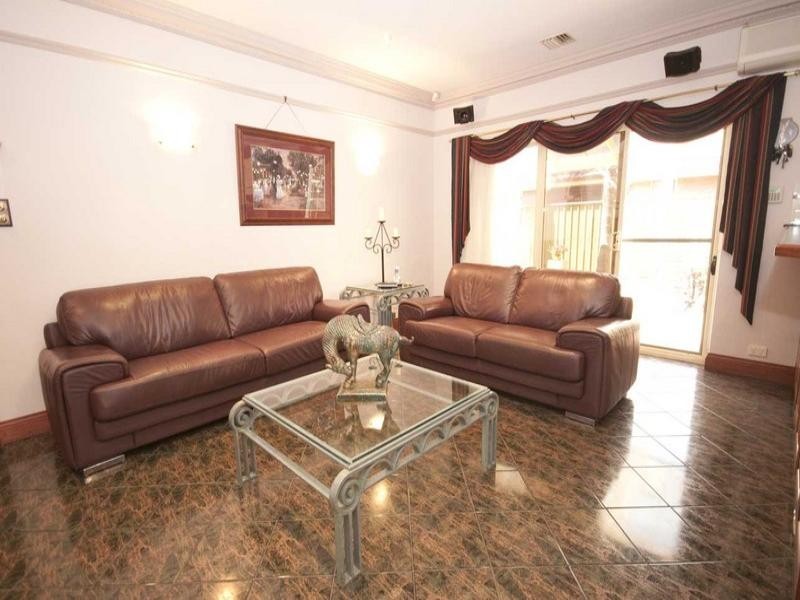 2 Wychwood Court, Findon SA 5023