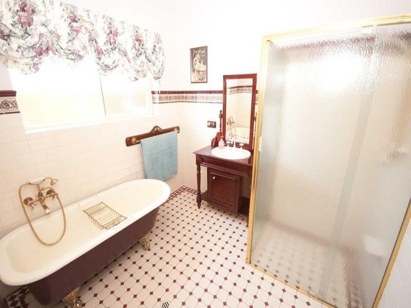 2 Wychwood Court, Findon SA 5023