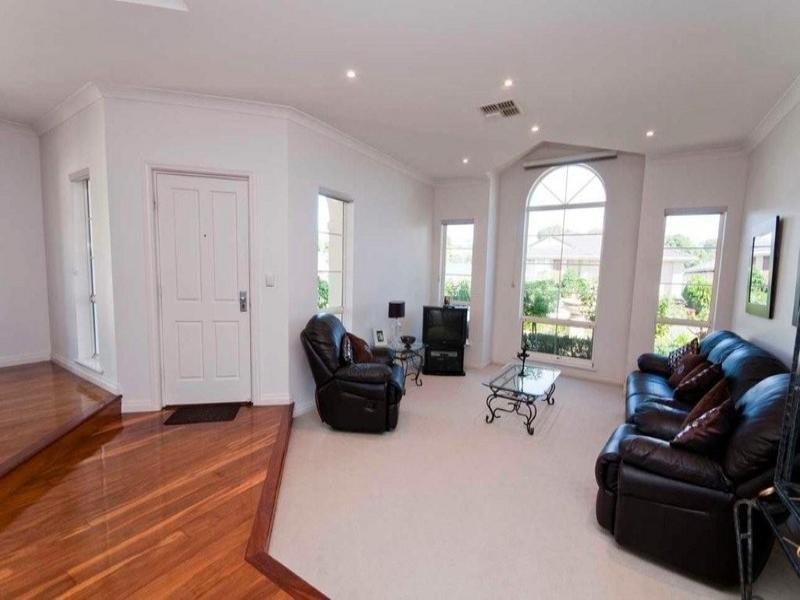 7 Ridgefield Avenue, Paradise SA 5075