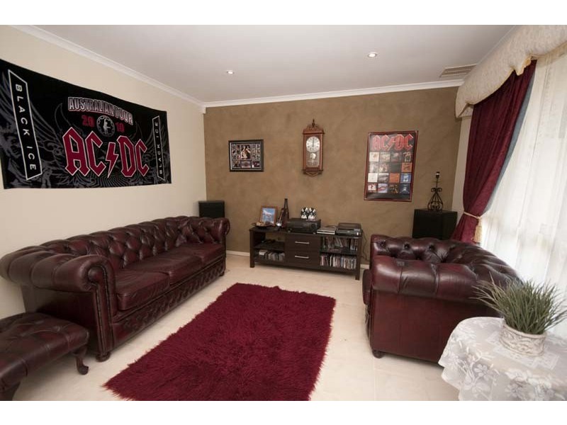 1 Landseer Place, Hillbank SA 5112