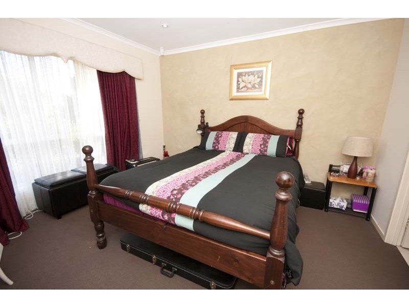 1 Landseer Place, Hillbank SA 5112