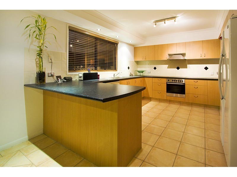 35 Mainsail Street, Currumbin Waters QLD 4223