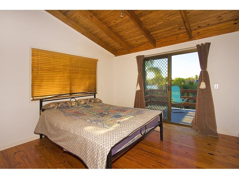 35 Mainsail Street, Currumbin Waters QLD 4223