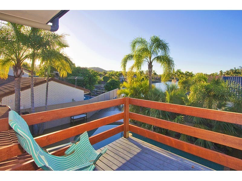 35 Mainsail Street, Currumbin Waters QLD 4223