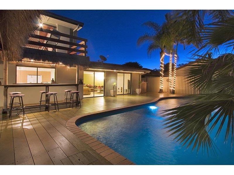 35 Mainsail Street, Currumbin Waters QLD 4223