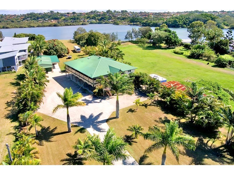 11 Chinderah Bay Drive, Chinderah NSW 2487