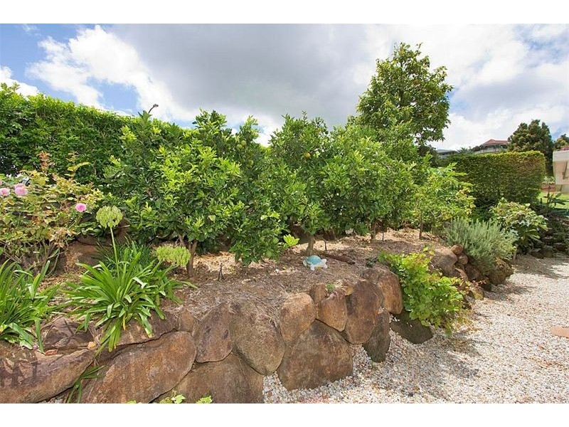 27 Sierra Vista Boulevard, Bilambil Heights NSW 2486