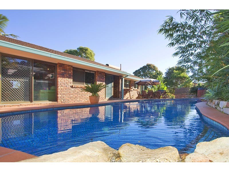 1 Coolabah Court, Banora Point NSW 2486