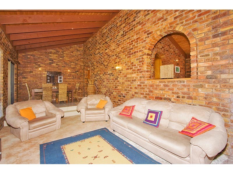 1 Coolabah Court, Banora Point NSW 2486