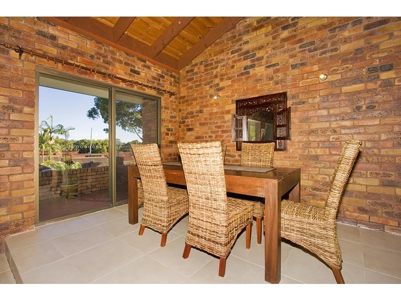 1 Coolabah Court, Banora Point NSW 2486