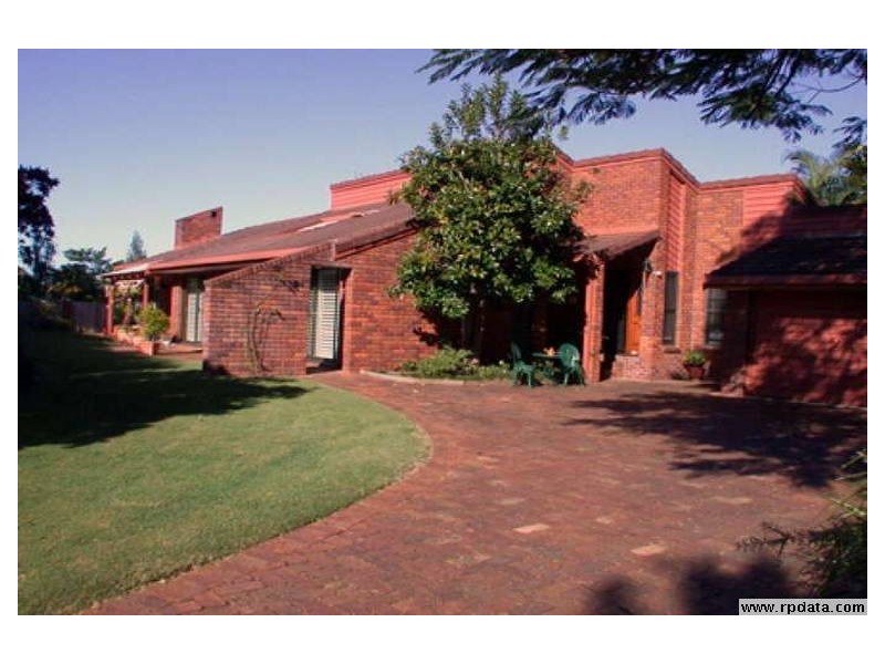 15 Coolabah Court, Banora Point NSW 2486