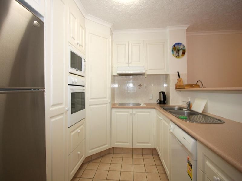 5/2105 Gold Coast High Way, Miami QLD 4220