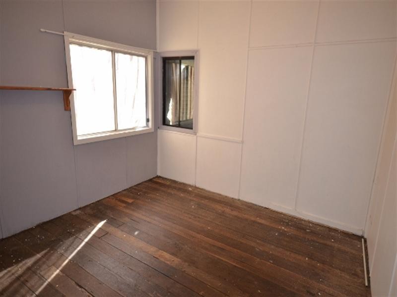 143 Budgewoi Road, Budgewoi NSW 2262