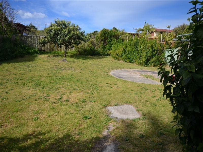 143 Budgewoi Road, Budgewoi NSW 2262