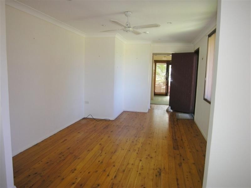 49 Laelana Avenue, Budgewoi NSW 2262